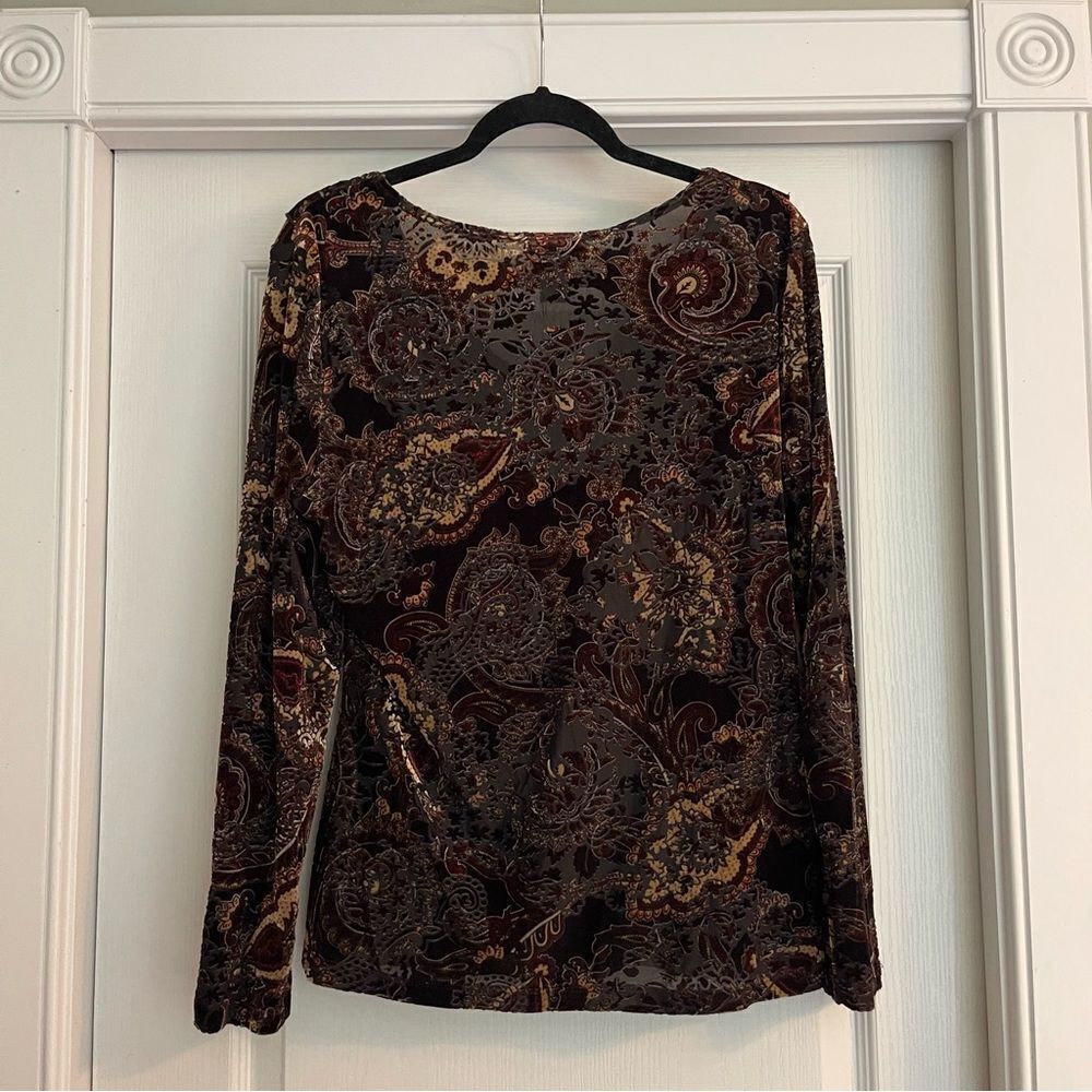 Women's Paisley Velvet Long Sleeve Blouse - Picture 7 of 10